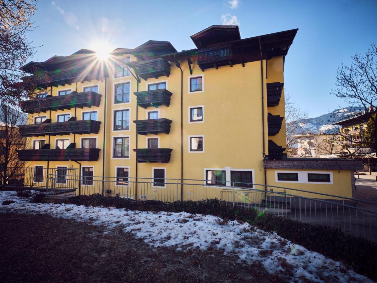צל-אם-זי Hotel Pinzgauerhof By Alpeffect Hotels מראה חיצוני תמונה